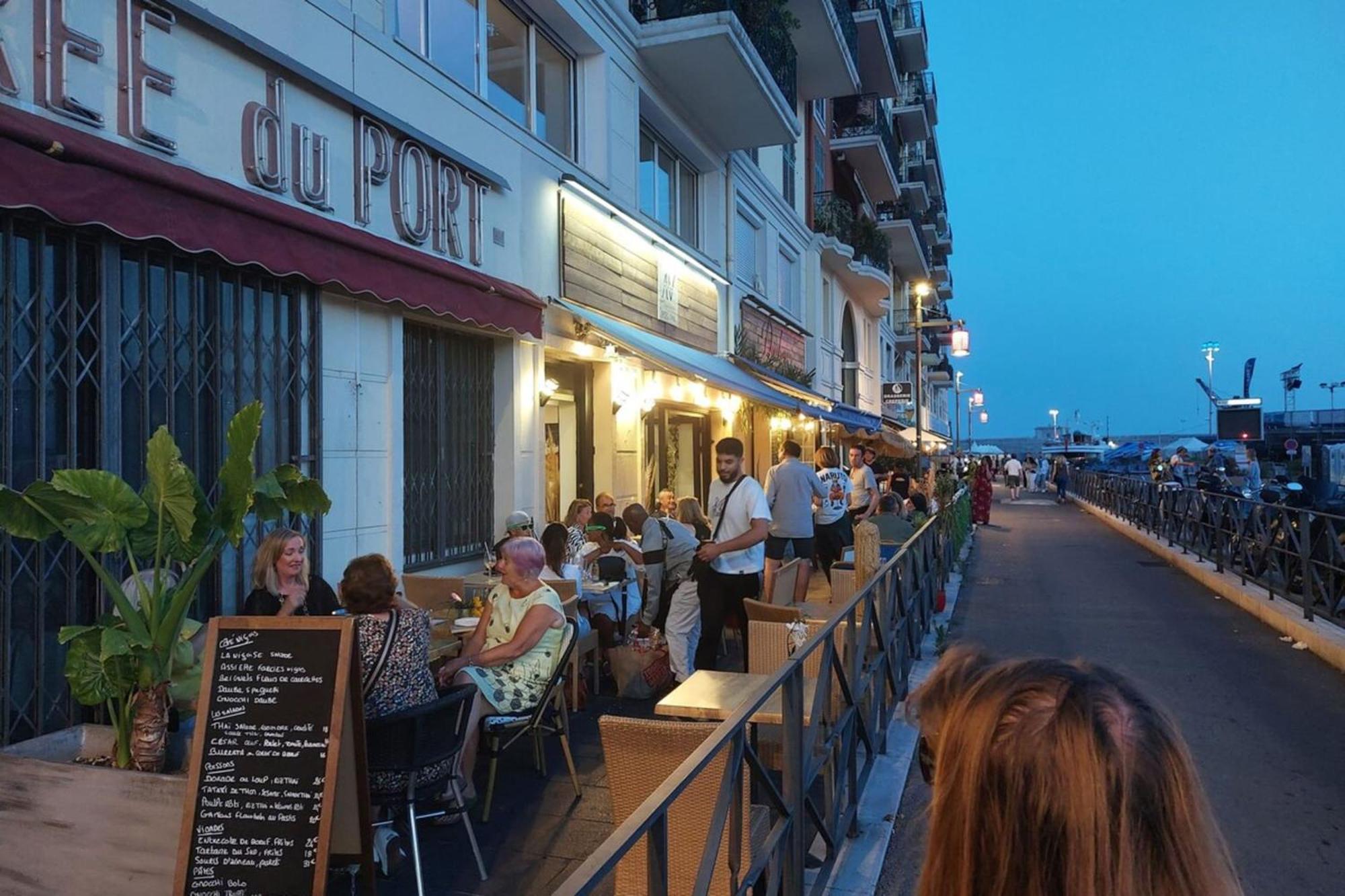 Lympia - Beach & Ferry By Foot Balcony - By Tgb Niza Exterior foto
